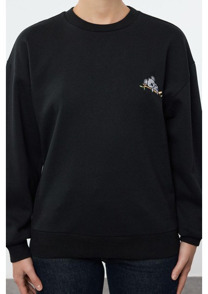 Kadın Bisiklet Yaka Standart Kol Animal Nakışlı Normal Kalıp Kalın Içi Polarlı Örme Sweatshirt