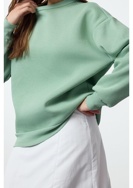 Kadın Moda Oversize Bisiklet Yaka Düşük Kol Uzun Rahat Kesim Basic Kalın Içi Polarlı Örme Sweatshirt fiyatları