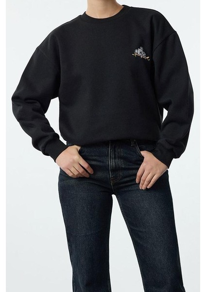 Kadın Bisiklet Yaka Standart Kol Animal Nakışlı Normal Kalıp Kalın Içi Polarlı Örme Sweatshirt