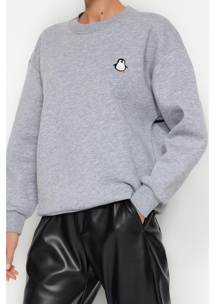 Kadın Bisiklet Yaka Standart Kol Animal Nakışlı Normal Kalıp Kalın Içi Polarlı Örme Sweatshirt fırsatları