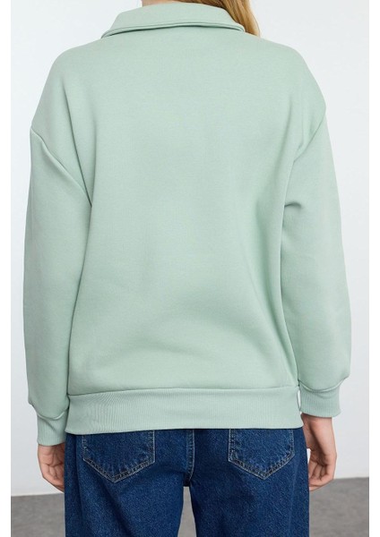 Kadın Fermuarlı Yaka Düşük Kol Fermuar Yaka Nakış Detaylı Fit Kalın Içi Polarlı Örme Sweatshirt indirimleri