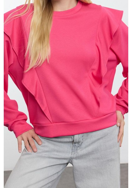 Kadın Relaxed Bisiklet Yaka Büzgülü/fırfırlı Kol Regular Fırfır Detaylı Rahat Kalıp Örme Sweatshirt