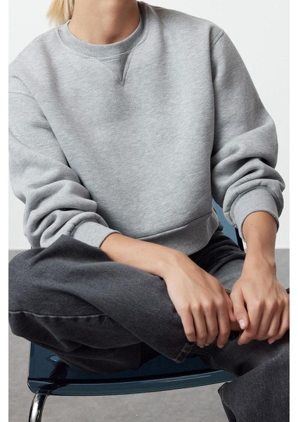 Kadın Bisiklet Yaka Düşük Kol Crop Kalın Polarlı Geniş Kalıp Crop Basic Örme Sweatshirt