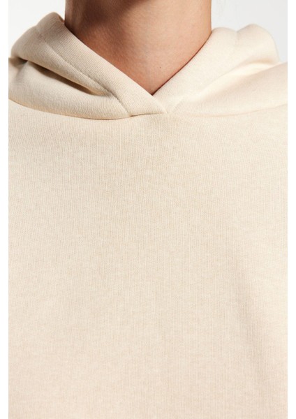 Kadın Kapüşonlu Ispanyol Kol Crop Kalın Polarlı Rahat Kesim Crop Ispanyol Kol Örme Sweatshirt