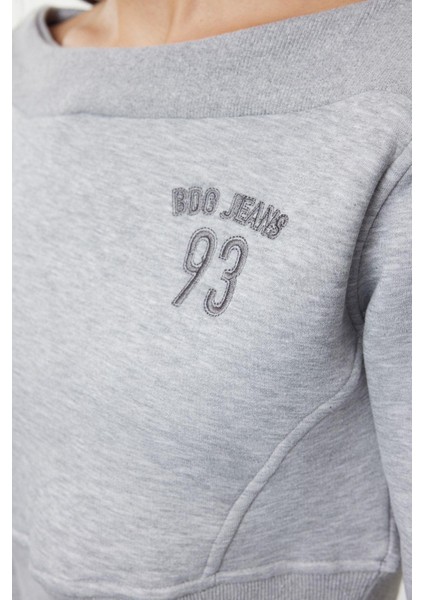Kadın Moda Şık Crop Madonna Yaka Düşük Kol Crop Kayık Yaka Crop Normal Kalıp Örme Sweatshirt fırsatları