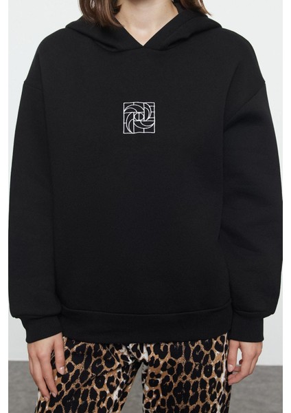 Kadın Moda Şık Bol Kapüşonlu Düşük Kol Uzun Geniş Kalıp Nakışlı Kalın Içi Polarlı Örme Sweatshirt