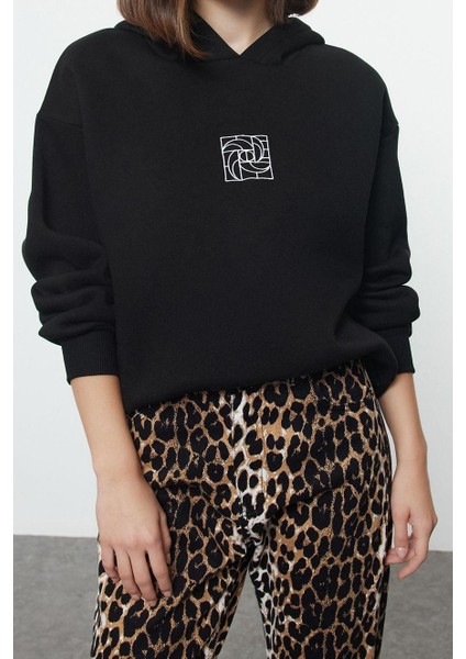 Kadın Moda Şık Bol Kapüşonlu Düşük Kol Uzun Geniş Kalıp Nakışlı Kalın Içi Polarlı Örme Sweatshirt