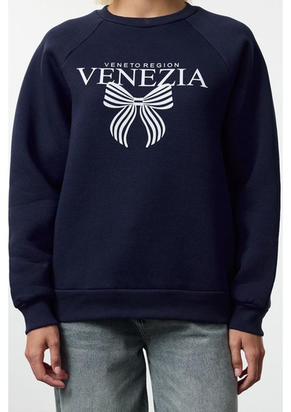 Kadın Bisiklet Yaka Reglan Kol Rahat Kalıp Reglan Kol Slogan ve Fiyonk Baskılı Örme Sweatshirt