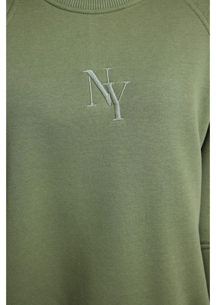 Kadın Moda Şık Regular Bisiklet Yaka Düşük Kol Crop Fit Nakışlı Kalın Içi Polarlı Örme Sweatshirt