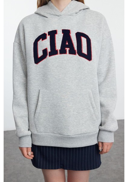 Kadın Bol Kapüşonlu Düşük Kol Uzun Kalın Içi Polarlı Sloganlı Geniş Kesim Örme Sweatshirt