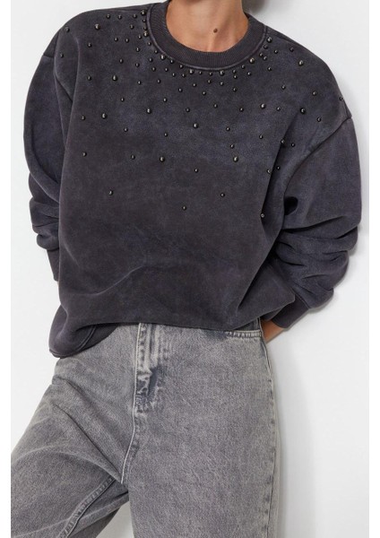 Kadın Regular Bisiklet Yaka Düşük Kol Regular Eskitme Kalın Içi Polarlı Inci Detaylı Örme Sweatshirt fırsatları