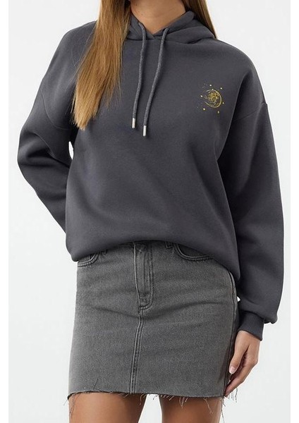 Kadın Moda Şık Bol Kapüşonlu Düşük Kol Uzun Kalın Içi Polarlı Baskılı Geniş Kalıp Örme Sweatshirt modelleri