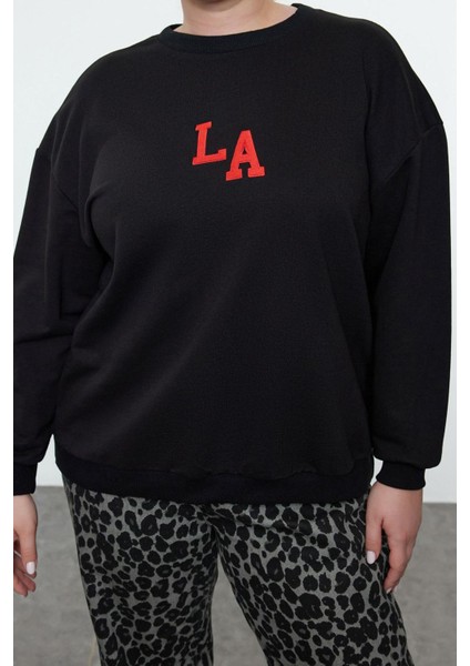 Kadın Büyük Beden Moda Şık Oversize Bisiklet Yaka Düşük Kol Regular Nakış Detaylı Örme Sweatshirt