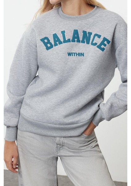 Kadın Moda Şık Bol Bisiklet Yaka Düşük Kol Uzun Slogan Baskılı Geniş Kalıp Örme Sweatshirt