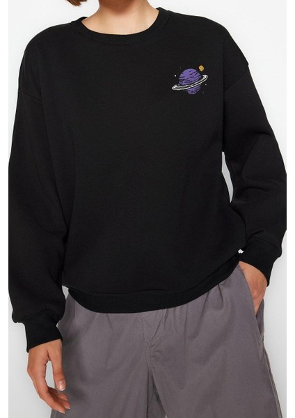 Kadın Regular Bisiklet Yaka Düşük Kol Regular Kalın Içi Polarlı Baskılı Normal Kalıp Örme Sweatshirt modelleri