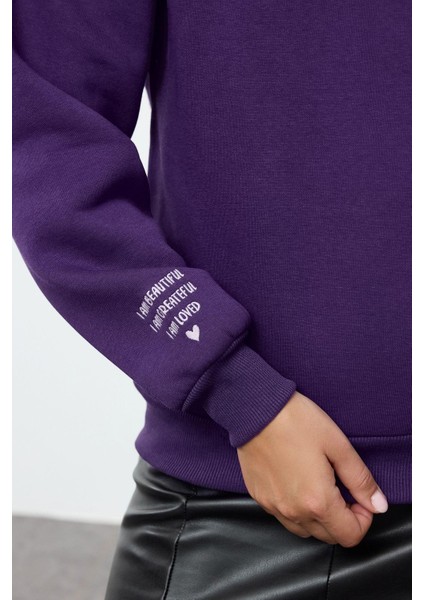 Kadın Regular Bisiklet Yaka Düşük Kol Regular Nakışlı Normal Kalıp Kalın Içi Polarlı Örme Sweatshirt