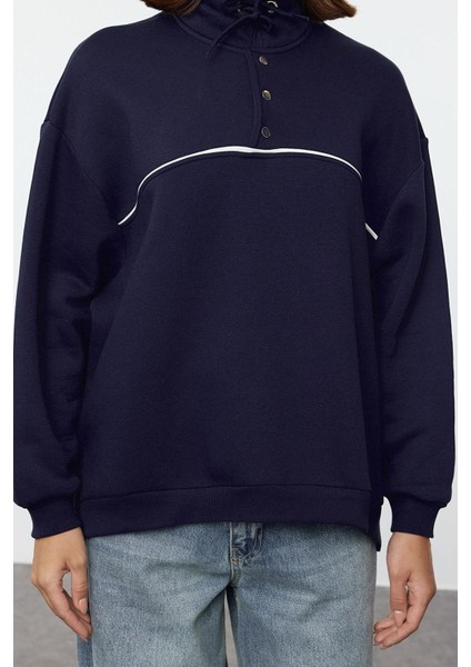 Kadın Bol Dik Yaka Düşük Kol Uzun Çıtçıtlı Kalıp Çıtçıtlı Biyeli Kalın Içi Polarlı Örme Sweatshirt