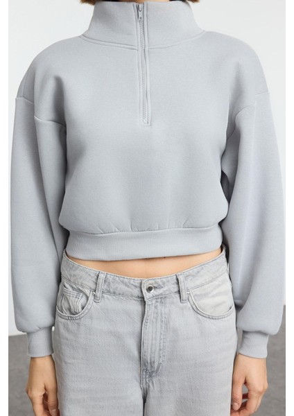Kadın Fitted Fermuarlı Yaka Crop Rahat Kesim Crop Basic Fermuarlı Kalın Polarlı Örme Sweatshirt