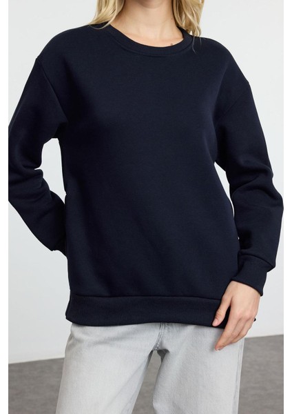 Kadın Relaxed Bisiklet Yaka Düşük Kol Kalın Içi Polarlı Çıtçıt Detaylı Rahat Kesim Örme Sweatshirt