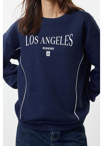 Kadın Bol Bisiklet Yaka Düşük Kol Uzun Slogan Baskılı Geniş Kalıp Kalın Içi Polarlı Örme Sweatshirt fiyatları