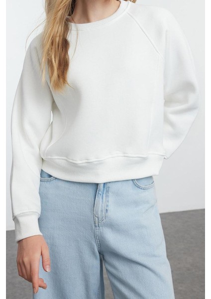 Kadın Moda Şık Regular Bisiklet Yaka Düşük Kol Regular Nervür Detaylı Normal Kalıp Örme Sweatshirt fiyatları