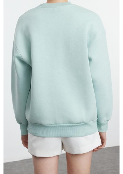 Kadın Regular Bisiklet Yaka Düşük Kol Standart Slogan Nakış Detaylı Normal Kalıp Örme Sweatshirt indirimleri