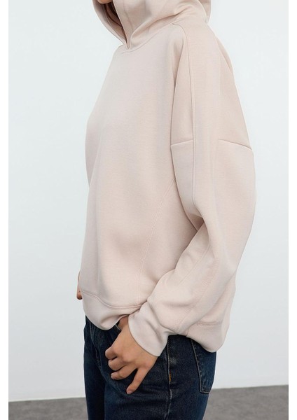 Kadın Relaxed Kapüşonlu Düşük Kol Rahat Kesim Yumuşak Tuşeli Dikiş Detaylı Örme Sweatshirt