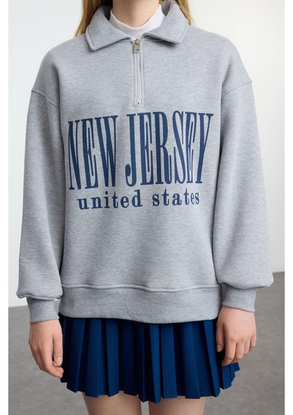 Kadın Oversize Fermuarlı Yaka Uzun Kalıp Kalın Polarlı Slogan Baskılı Fermuarlı Örme Sweatshirt