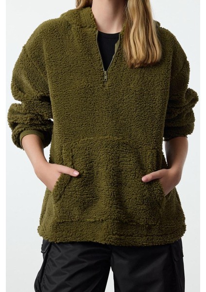 Kadın Moda Şık Bol Kapüşonlu Düşük Kol Uzun Fermuarlı Geniş Kalıp Peluş Örme Sweatshirt fiyatları