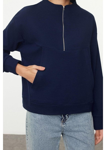 Kadın Relaxed Fermuarlı Yaka Düşük Kol Regular Rahat Kalıp Fermuarlı Cep Detaylı Örme Sweatshirt