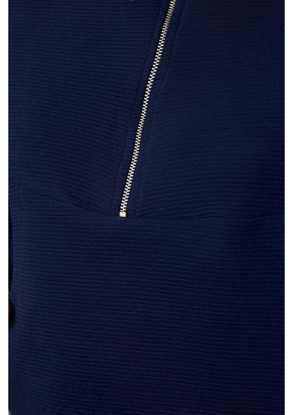 Kadın Relaxed Fermuarlı Yaka Düşük Kol Regular Rahat Kalıp Fermuarlı Cep Detaylı Örme Sweatshirt