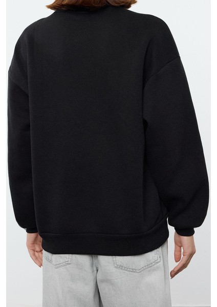 Kadın Bol Bisiklet Yaka Düşük Kol Uzun Geniş Kalıp Sırt Baskılı Kalın Içi Polarlı Örme Sweatshirt indirimleri