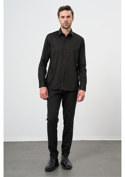 Siyah Uzun Kollu Sert Yaka Cepsiz %100 Pamuk Klasik Slim Fit Dar Kesim Gömlek 1004240324 fırsatları