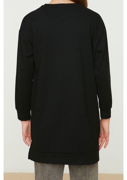 Tesettür Regular Bisiklet Yaka Standart Kol Regular Yırtmaç Detaylı Baskılı Örme Sweatshirt indirimleri