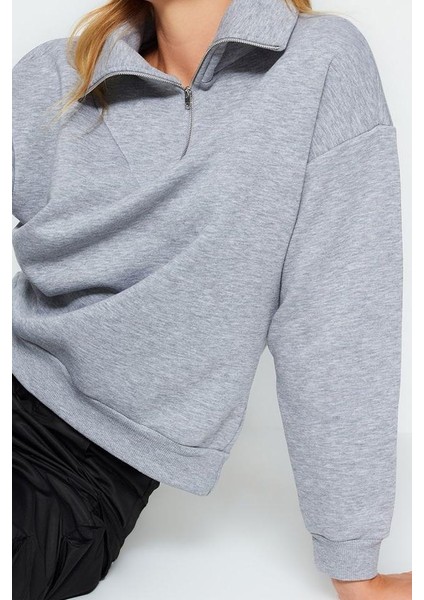 Tarz Bol Fermuarlı Yaka Düşük Kol Uzun Kalın Içi Polarlı Fermuarlı Geniş Kalıp Örme Sweatshirt