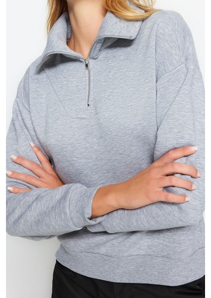 Tarz Bol Fermuarlı Yaka Düşük Kol Uzun Kalın Içi Polarlı Fermuarlı Geniş Kalıp Örme Sweatshirt