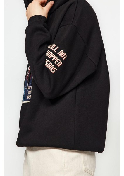 Tarz Bol Kapüşonlu Düşük Kol Uzun Kalın Içi Polarlı Uzay Baskılı Geniş Kesim Örme Sweatshirt indirimleri