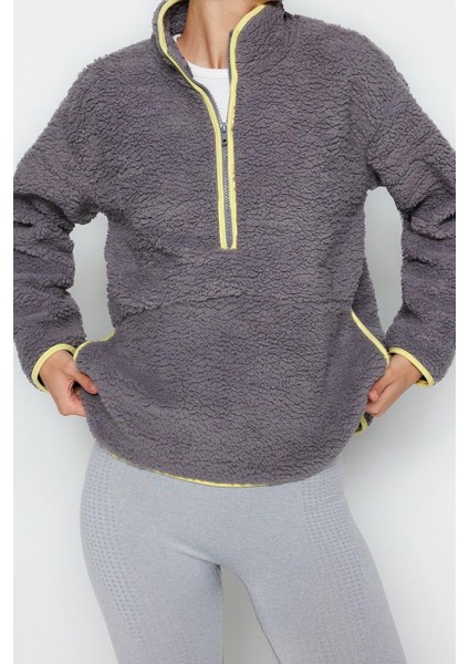 Tarz Regular Dik Yaka Düşük Kol Regular Peluş Örme Spor Sweatshirt