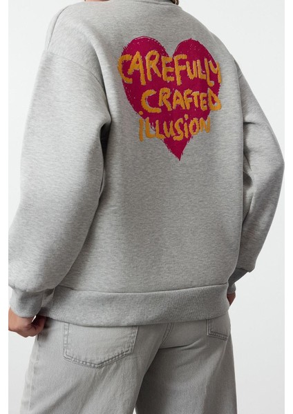 Oversize Bisiklet Yaka Düşük Kol Uzun Kalın Polarlı Sırt Kabartma Baskılı Örme Sweatshirt fiyatları