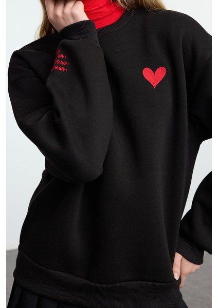 Regular Bisiklet Yaka Düşük Kol Regular Nakışlı Normal Kalıp Kalın Içi Polarlı Örme Sweatshirt