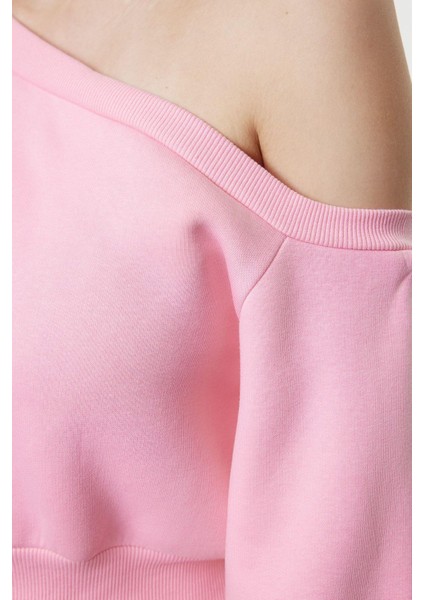 Asimetrik Yaka Balon Kol Crop Kalıp Kalın Içi Polarlı Crop Asimetrik Yaka Örme Sweatshirt