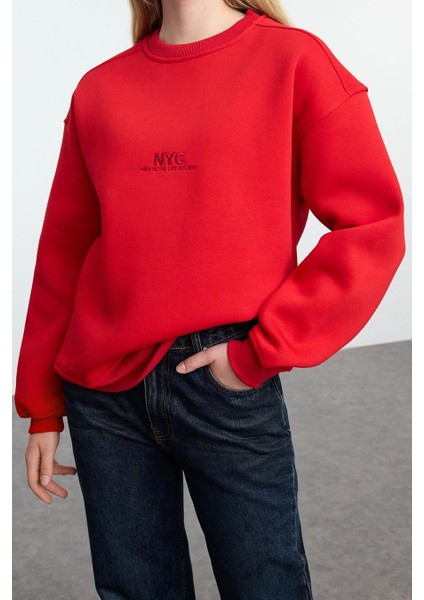 Oversize Bisiklet Yaka Düşük Kol Uzun Slogan Nakışlı Kalıp Kalın Içi Polarlı Örme Sweatshirt