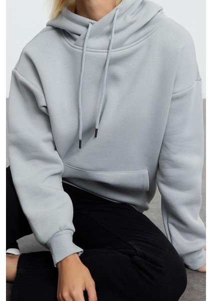 Bol Asimetrik Yaka Düşük Kol Uzun Geniş Kalıp Kanguru Cepli Kalın Içi Polarlı Örme Sweatshirt