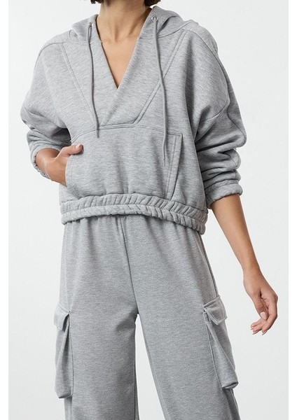 Tarz Bol Kapüşonlu Düşük Kol Uzun Overize Geniş Kalıp Kalın Içi Polarlı V Yaka Örme Sweatshirt