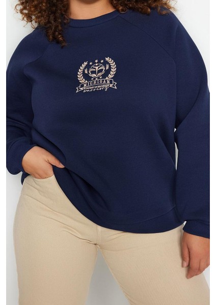 Büyük Beden Oversize Bisiklet Yaka Reglan Kol Kalın Içi Polarlı Nakış Detaylı Örme Sweatshirt