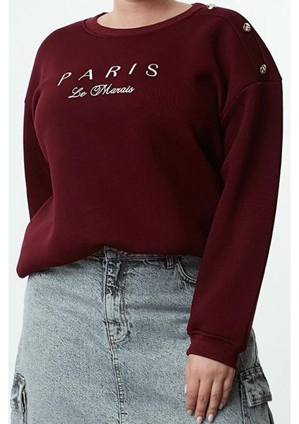 Büyük Beden Boyfriend Bisiklet Yaka Düşük Kol Düğme ve Nakışlı Içi Polar Örme Sweatshirt