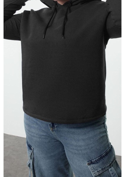 Büyük Beden Tarz Regular Kapüşonlu Standart Kol Regular Örme Sweatshirt