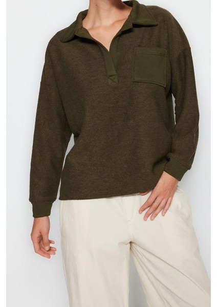 Polo Yaka Standart Kol Haki Kontrast Kumaş Cepli Polo Yaka Normal Kalıp Örme Sweatshirt fiyatları