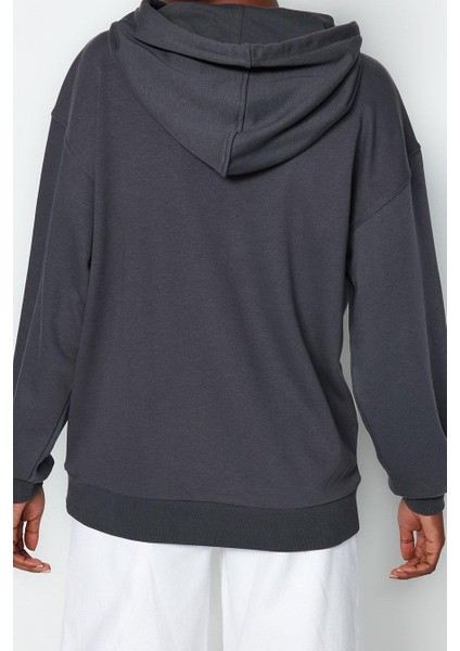 Tarz Oversize Kapüşonlu Standart Kol Regular Slogan Baskılı Kalın Örme Sweatshirt
