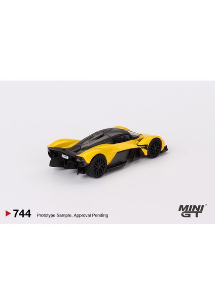 Aston Martin Valkyrie Sunburst Yellow 744 modelleri